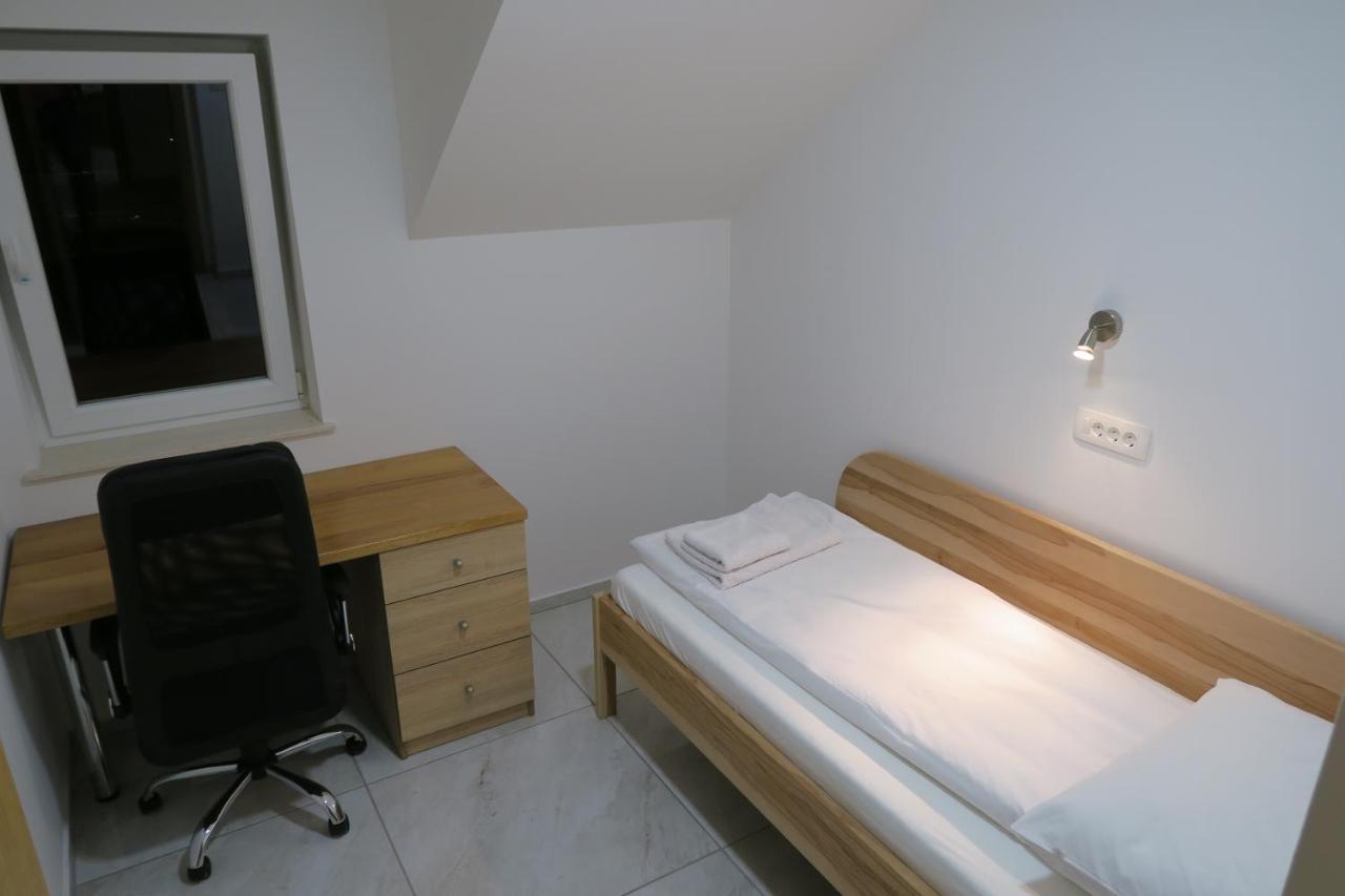 Rooms For Rent In Ljubljana Exteriör bild